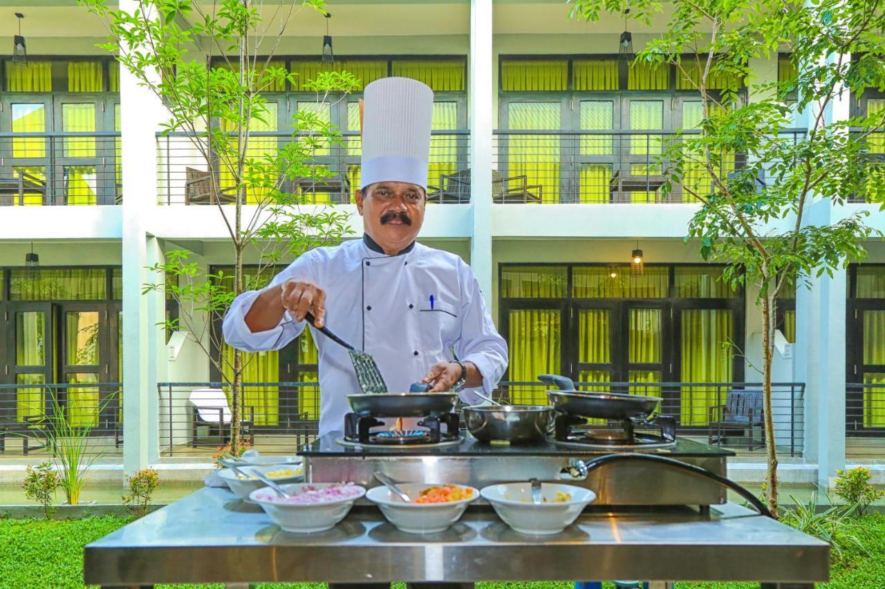 Oak Ray Wild Yala Hotel Tissamaharama Ngoại thất bức ảnh